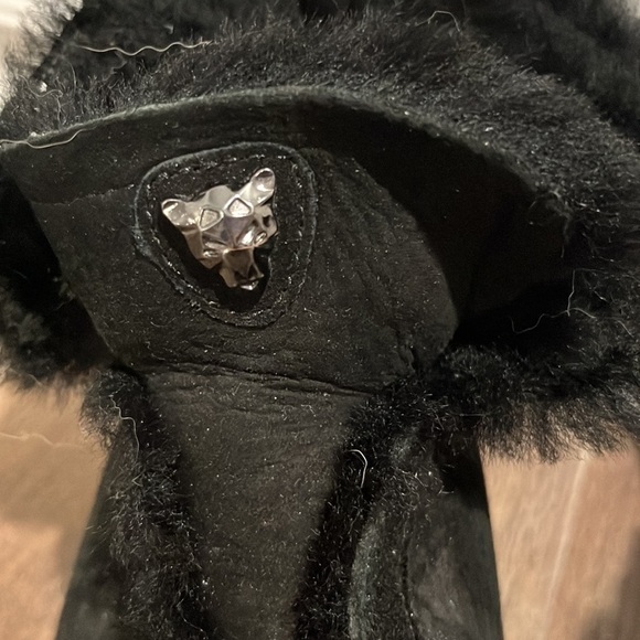 Marc Cain 9 1/2 or 40. fuzzy sneakers. Jaguars. Black white. - Picture 2 of 8